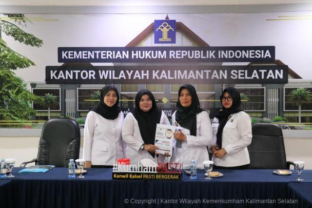 Ditjen AHU Lakukan Koordinasi Penguatan Layanan Daktiloskopi di Kemenkum Kalsel Ditjen AHU Lakukan Koordinasi Penguatan Layanan Daktiloskopi di Kemenkum Kalsel