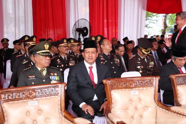 upacara hut tni 79 11