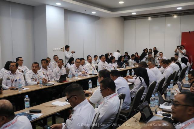 rapat komisi II 1
