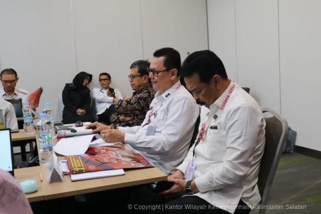 rapat komisi II 6