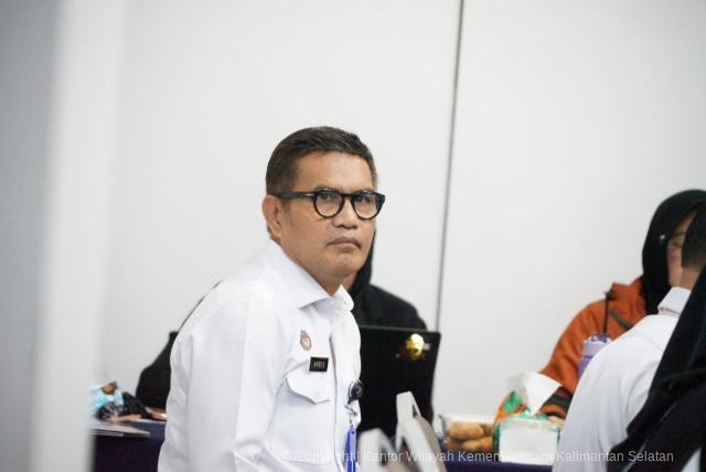 rapat komisi II 8
