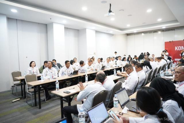 rapat komisi II 9