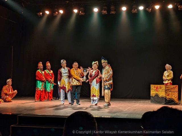 festival tari daerah 1