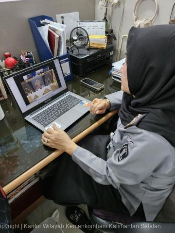 31f949d5 b372 4e67 84c1 9ee007a548c0