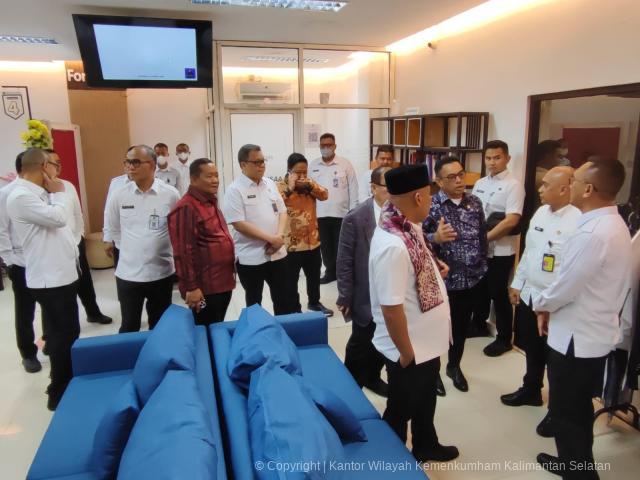 VISIT 11